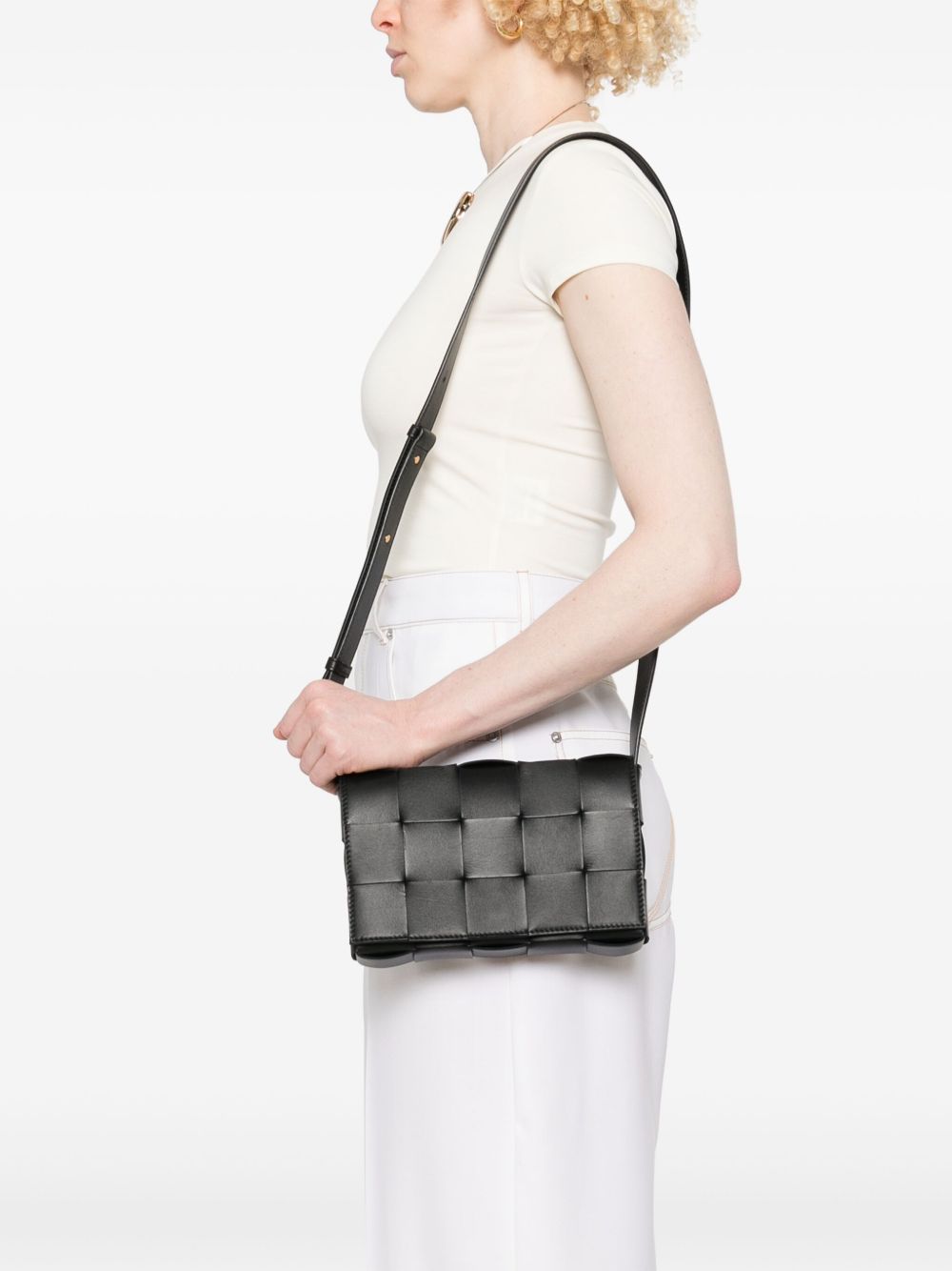 Bottega Veneta Women Cassette Classic Leather Crossbody Bag
